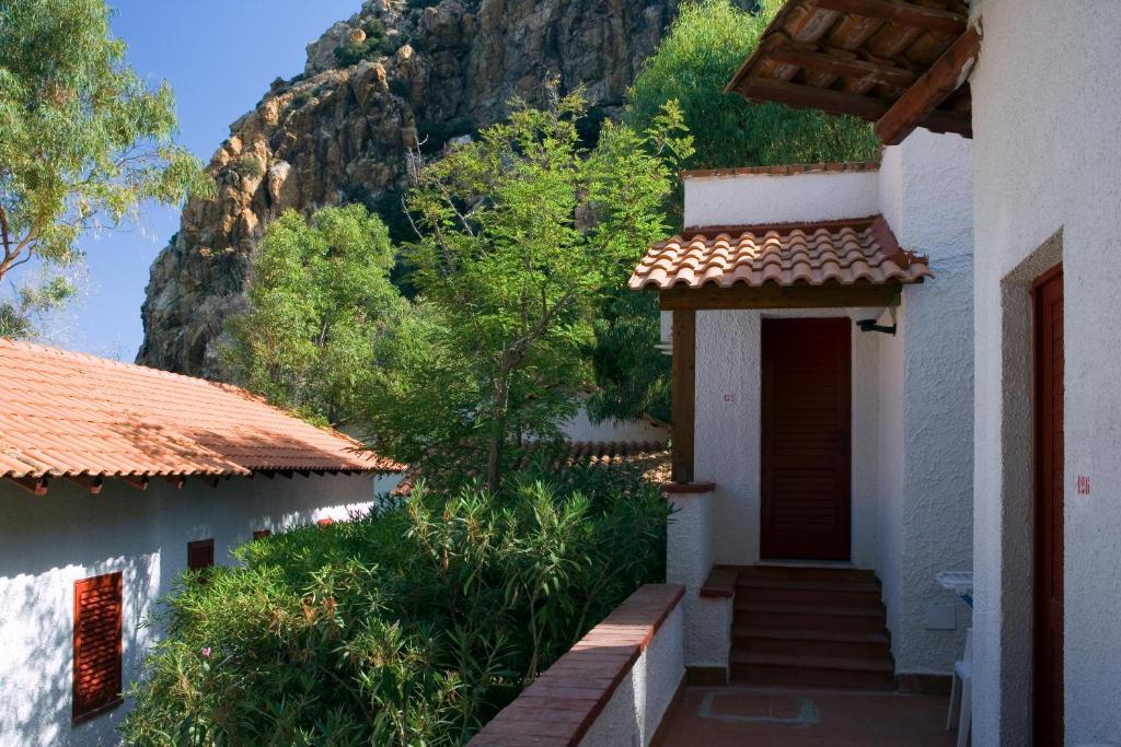 ג'ויוזה מריאה Th Gioiosa Mare - Capo Calava Village מראה חיצוני תמונה